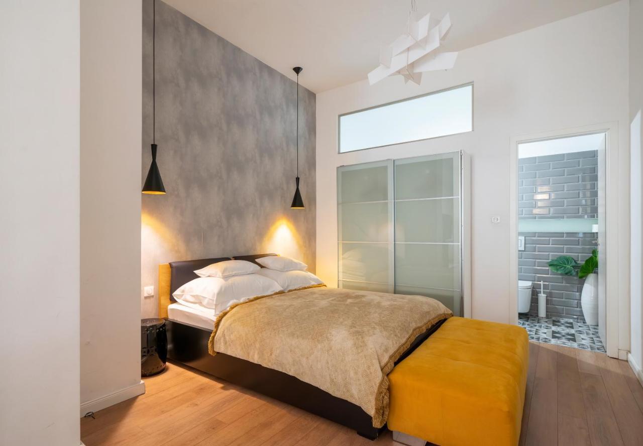 Baross Boutique Apartman Gyor Exterior photo