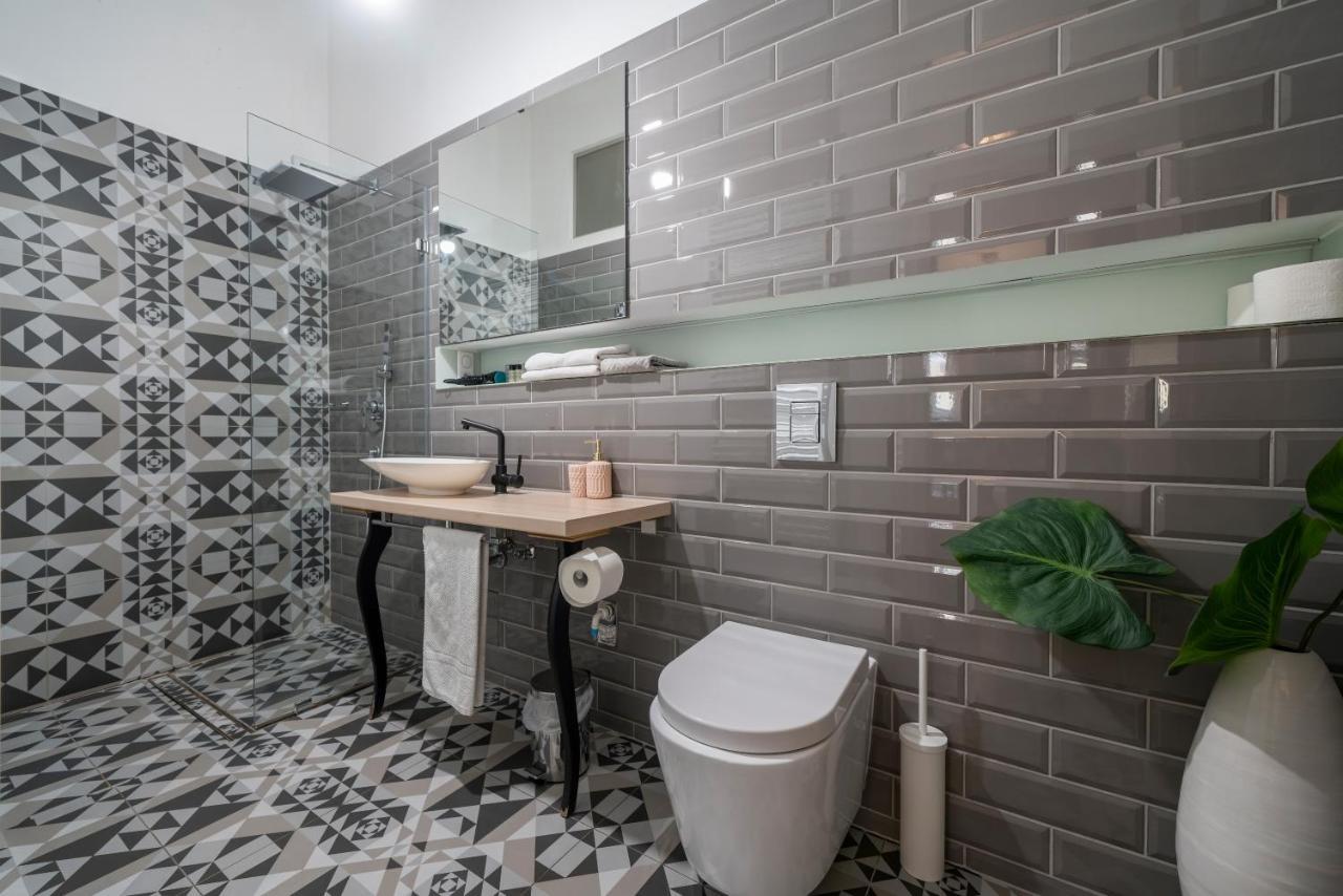Baross Boutique Apartman Gyor Exterior photo