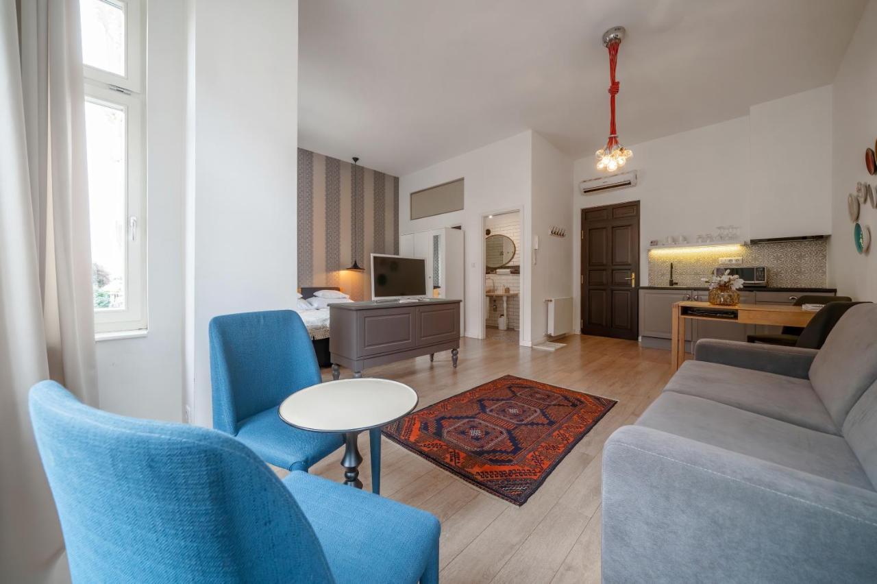 Baross Boutique Apartman Gyor Exterior photo