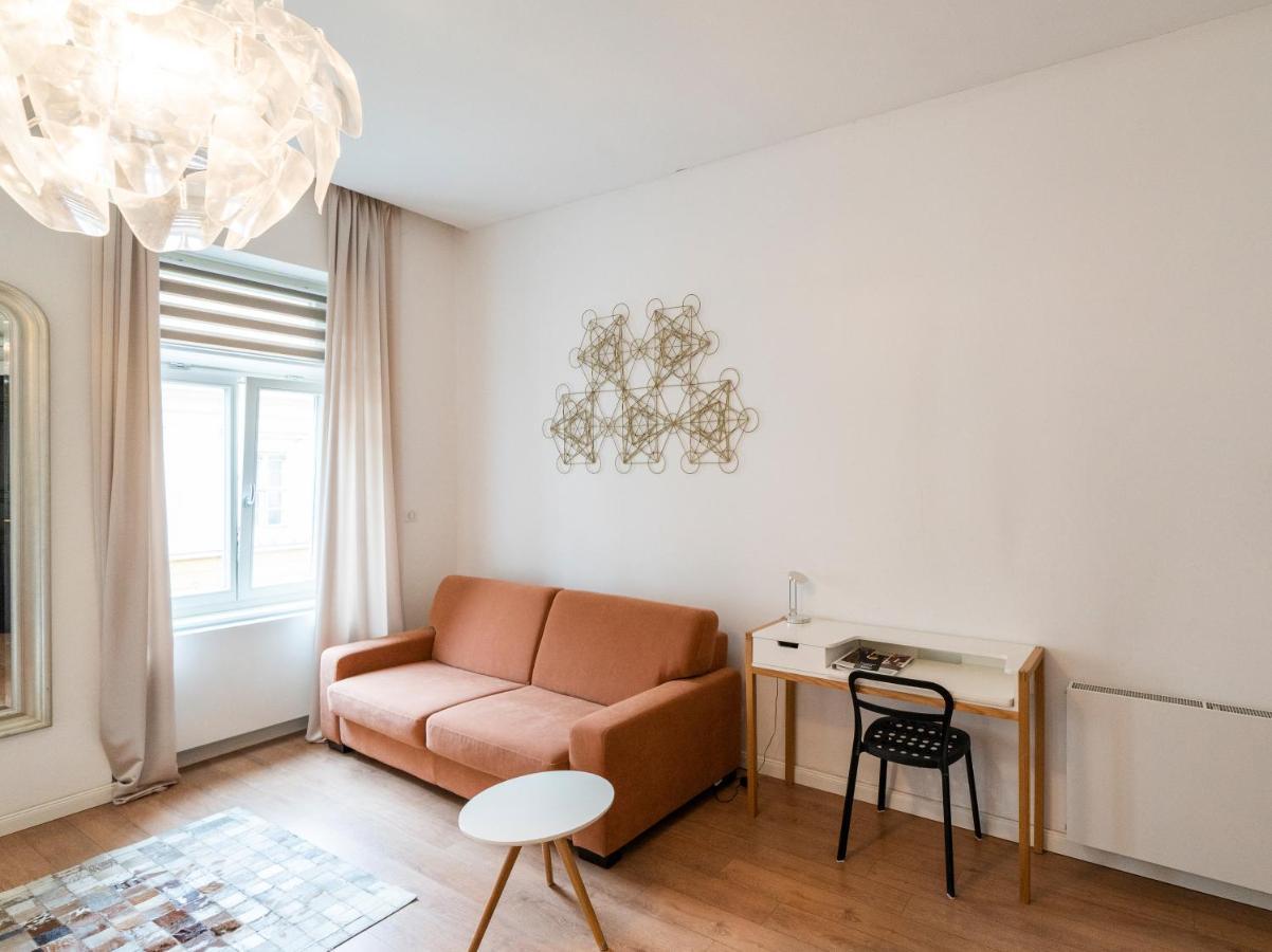 Baross Boutique Apartman Gyor Exterior photo
