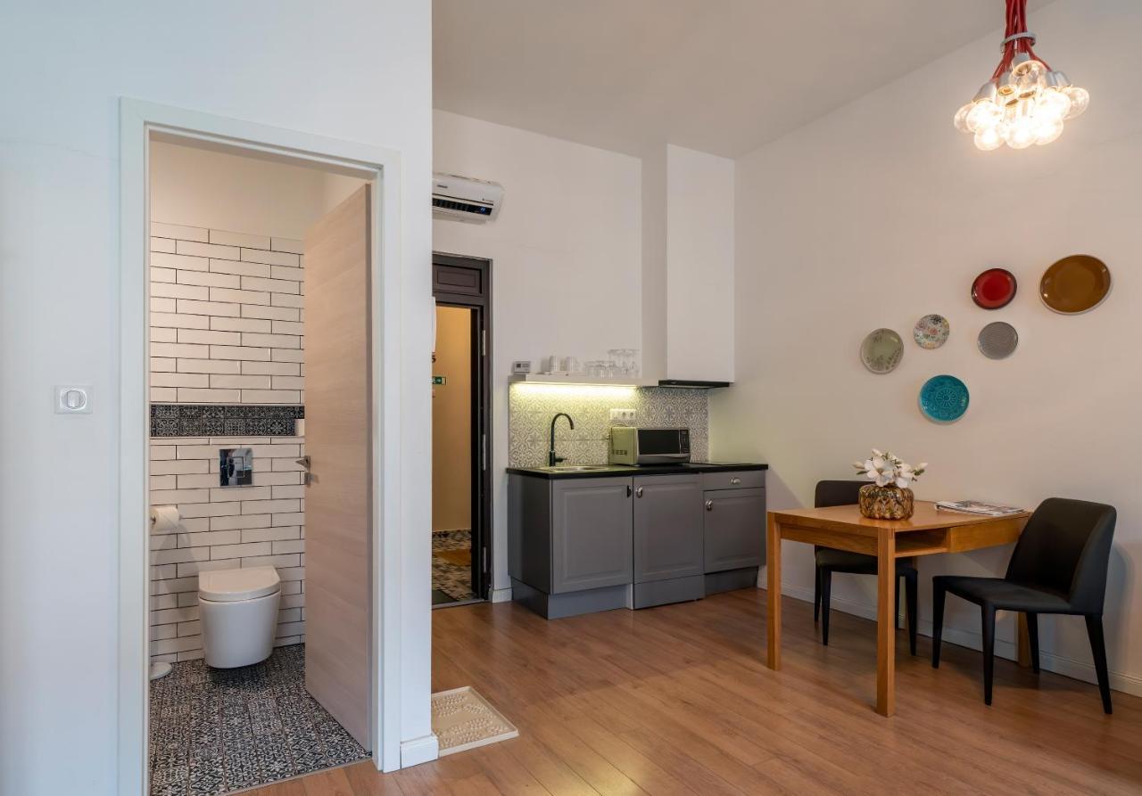 Baross Boutique Apartman Gyor Exterior photo