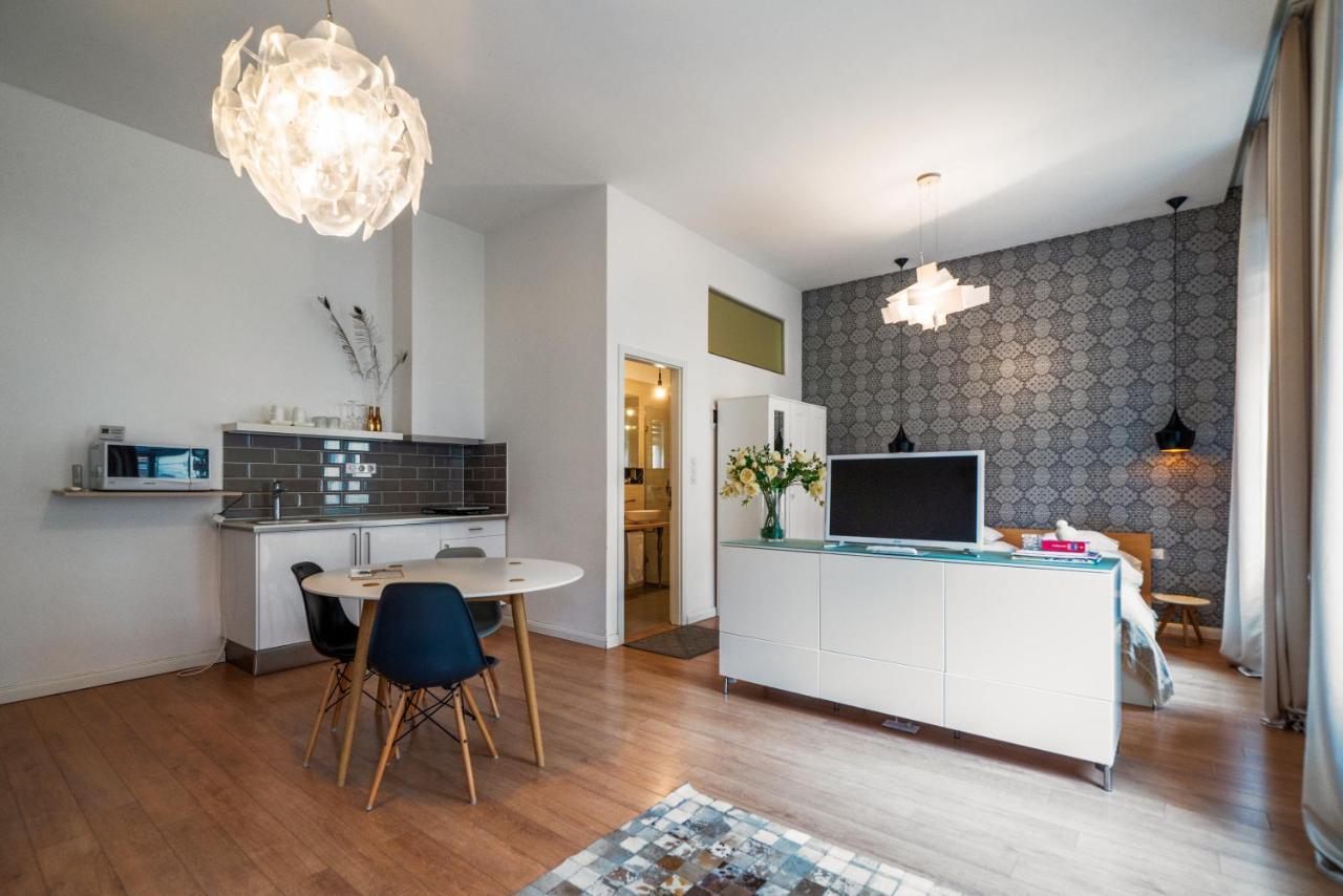 Baross Boutique Apartman Gyor Exterior photo